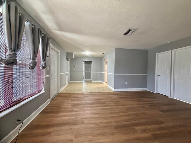 Building Photo - 8381 NW 28th Pl