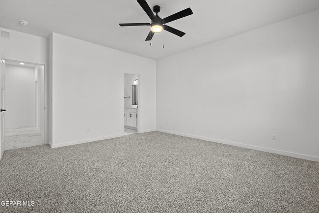 Building Photo - 15165 Destination Ave