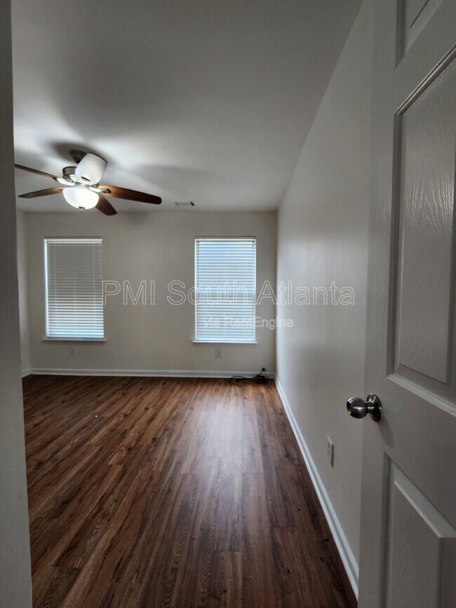 Building Photo - 2551 Wrangler Dr