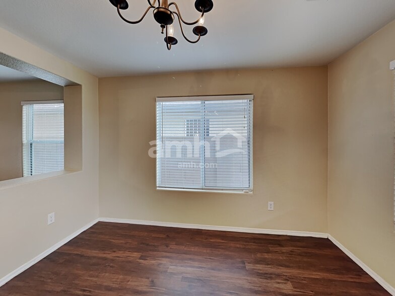 Building Photo - 3768 E Bright View St