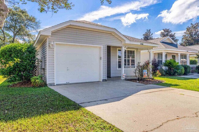 Building Photo - 2208 Trailwood Dr