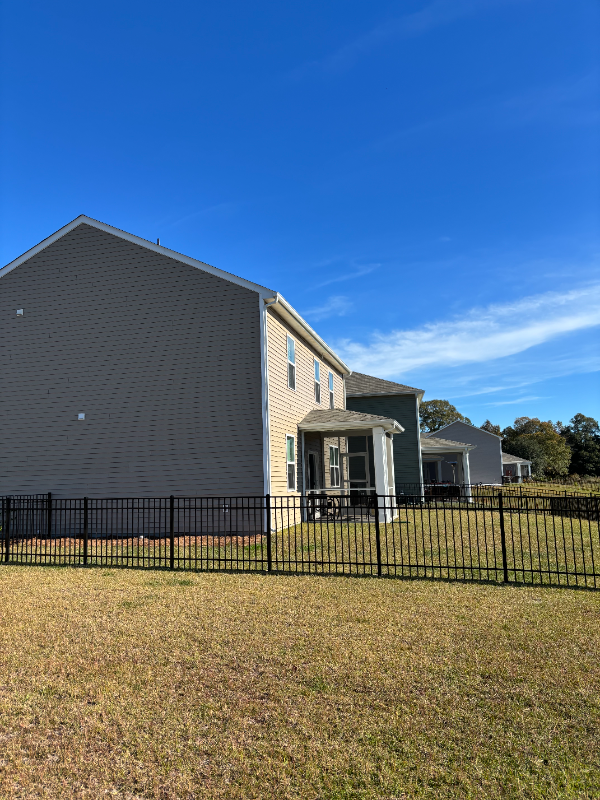 Building Photo - 304 Picnic Basket Pl