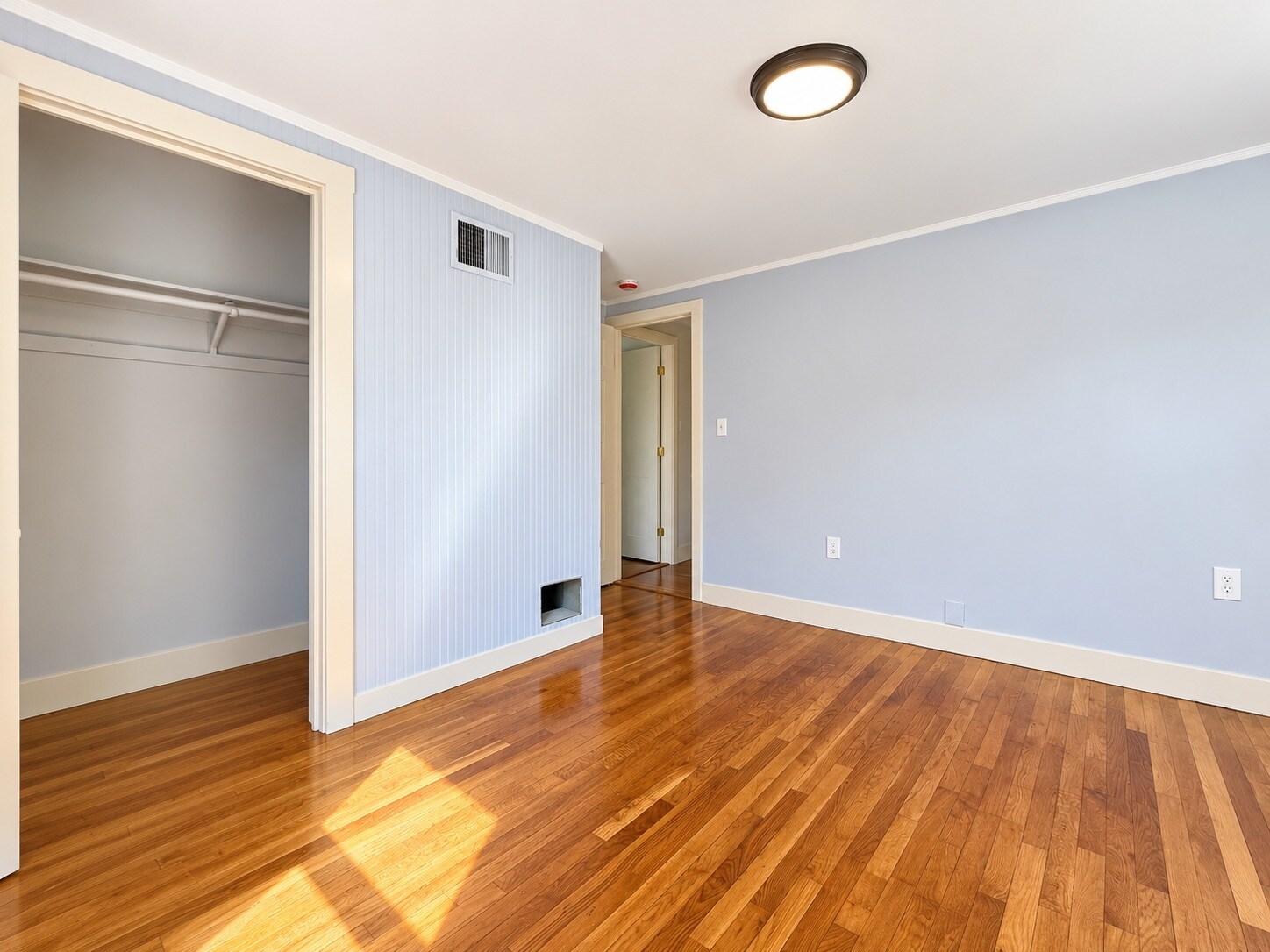 Building Photo - 149 Bussey St