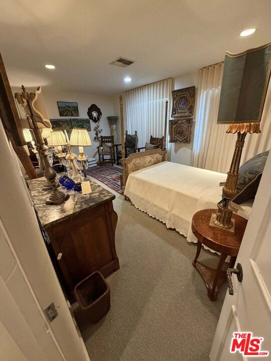 Building Photo - 2252 W Washington Blvd