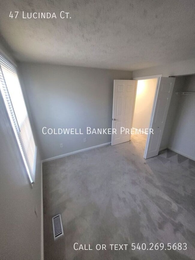 Building Photo - 47 Lucinda Ct