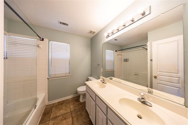 Building Photo - 2917 Osage Ln