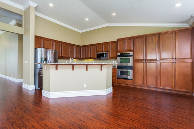 Building Photo - 5295 Crystyl Ranch Dr