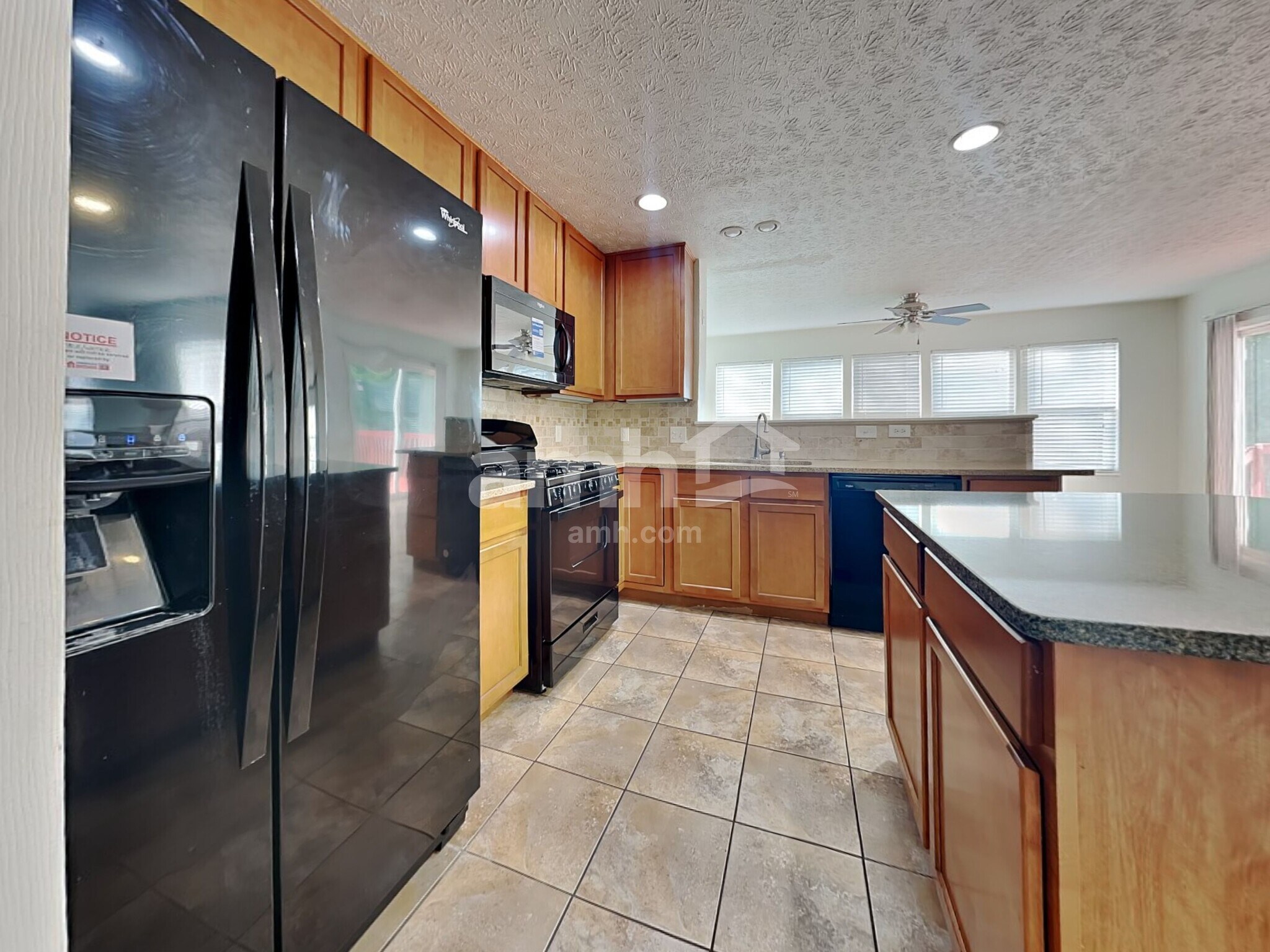 Building Photo - 743 Elm Tree Dr
