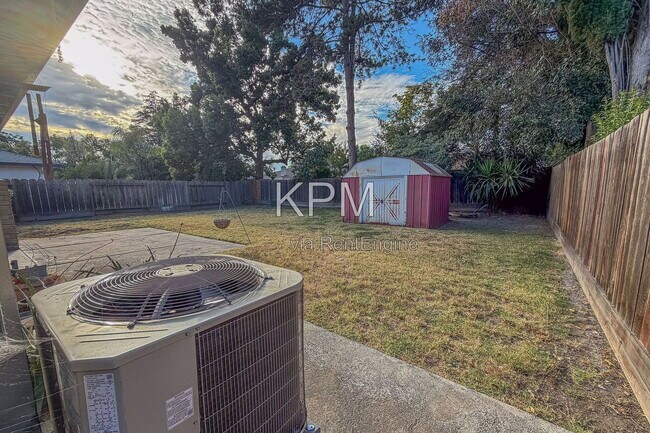 Building Photo - 3525 Mill Springs Dr