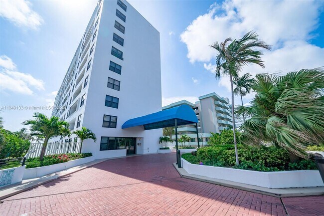 Building Photo - 1500 N Ocean Blvd