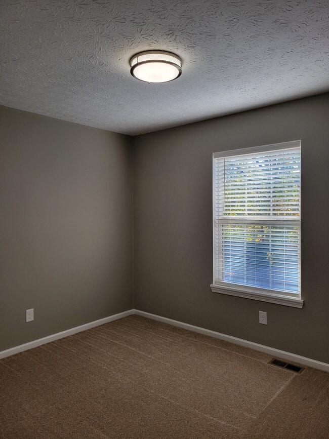 Building Photo - 12920 St Andrews Way