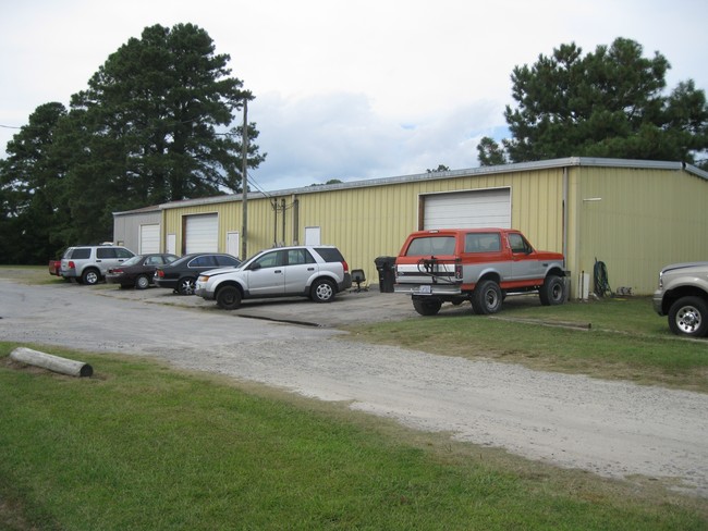 Commercial Building - McMillan Mobile Home Village