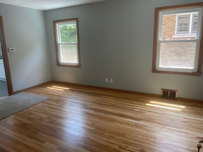 Livingroom - 2008 N 81st St