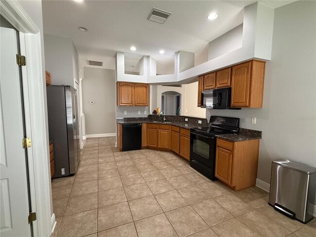 Building Photo - 27426 Whispering Birch Way