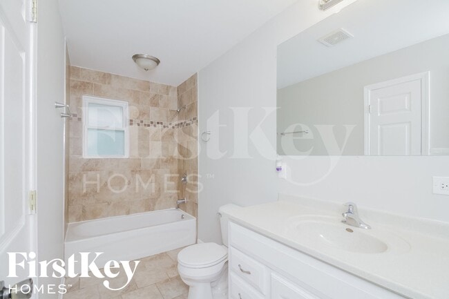 Building Photo - 4351 Scott St