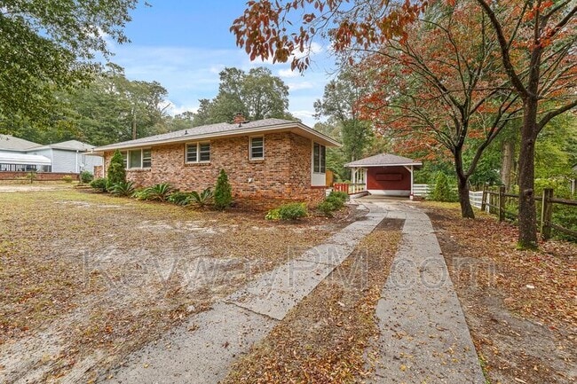 Building Photo - 13 Erskine Ln