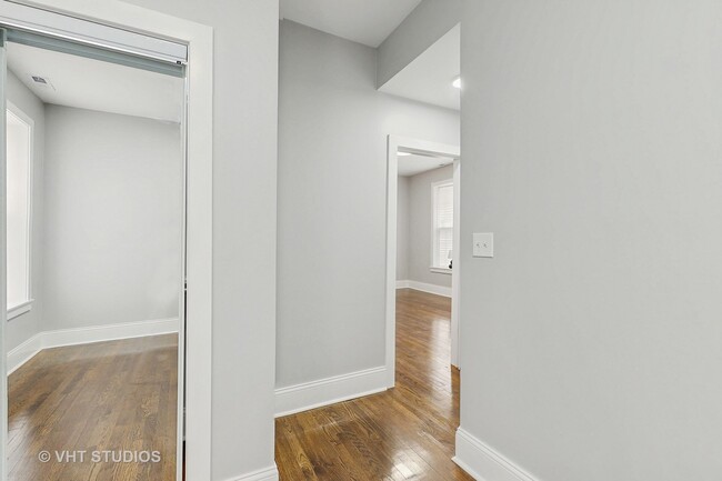 Building Photo - 2626 E 78th St