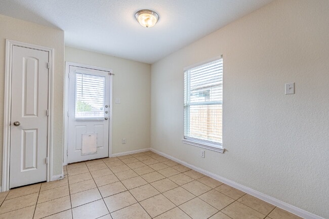 Building Photo - 12315 Fish Hook