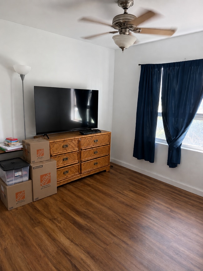 Building Photo - Central Maui - 3 bedroom, 2 bath condo, 5 min from hospital, Kaiser & gov't facilities