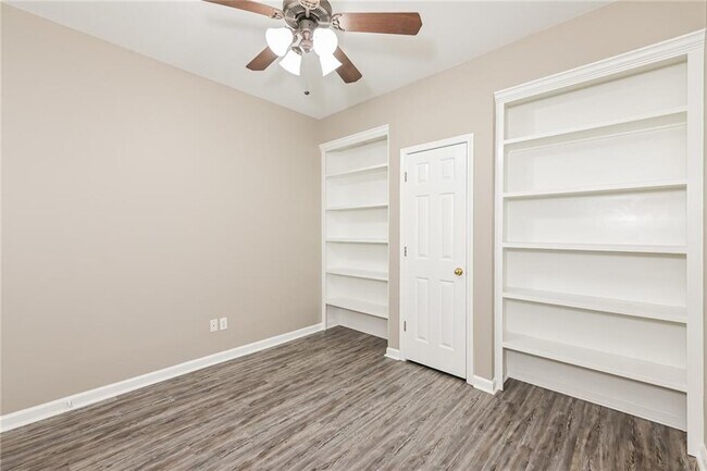 Building Photo - 1133 Hopedale Ln