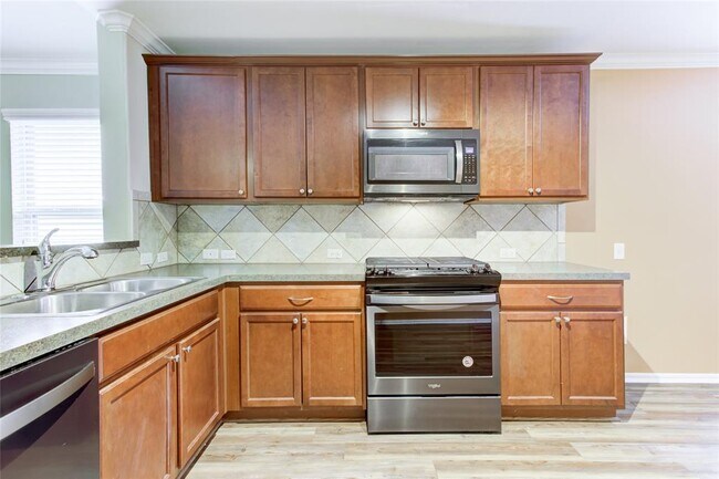 Building Photo - 7000 Crestone Rd