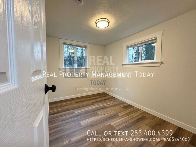 Building Photo - 3316 46th St E