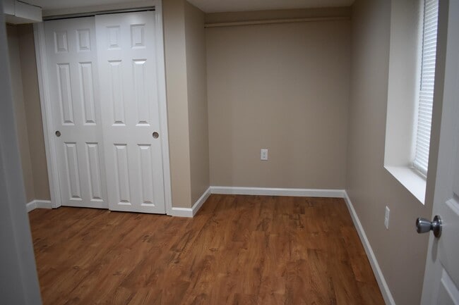 Building Photo - 5360 N 29th St