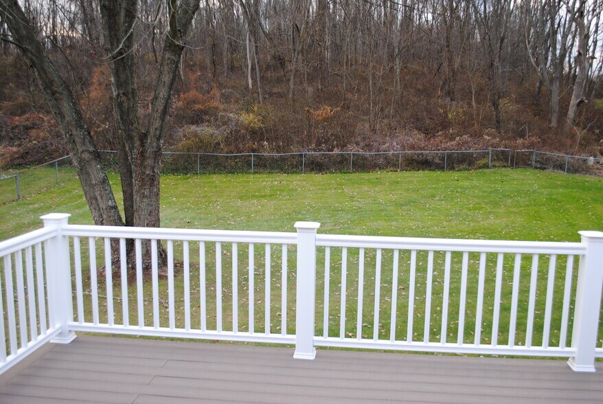 Building Photo - 333 Cecil Henderson Rd