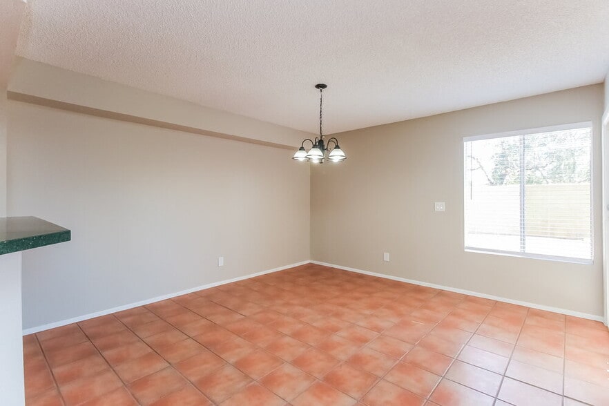 Building Photo - 3440 E Southern Ave