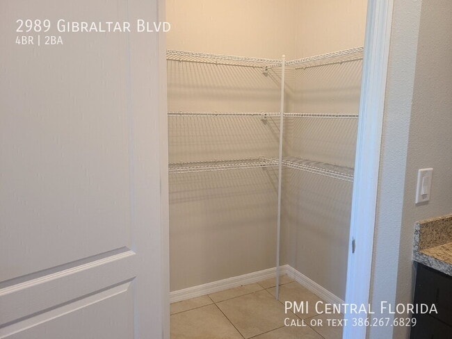 Building Photo - 2989 Gibraltar Blvd