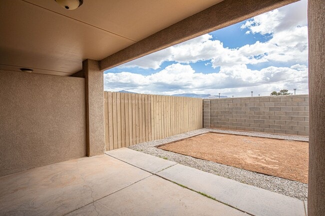 Building Photo - Cozy 3 Bed 2 Bath You've Been Looking For!