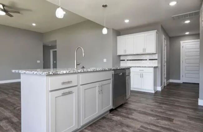 Building Photo - BRAND NEW 4 bedroom house in SW Springfield!