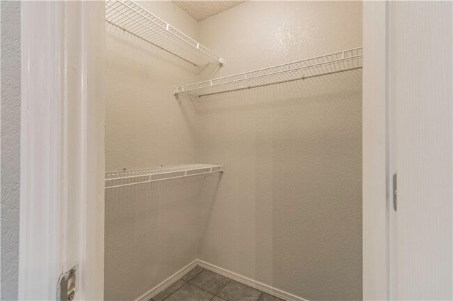 Building Photo - 1245 S Camellia Ln