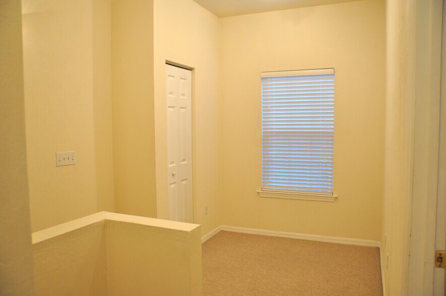 Building Photo - 358 SW 145th Dr