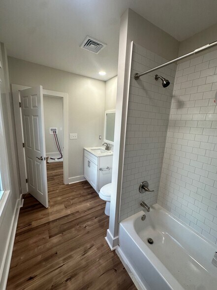2nd Bath and laundry - 8 Philadelphia Ave