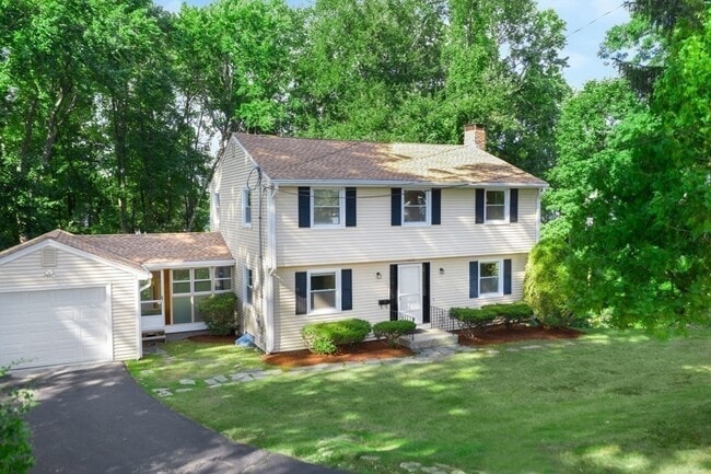 Building Photo - 1299 Old Worcester Rd