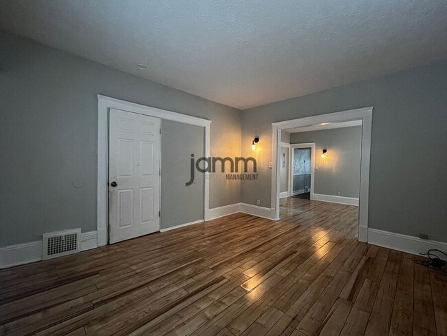 Building Photo - 2602 Vega Ave