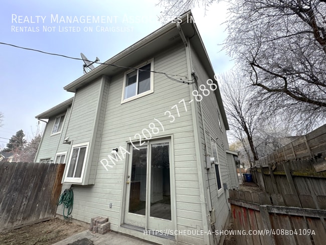 Building Photo - 1351 N Garden St