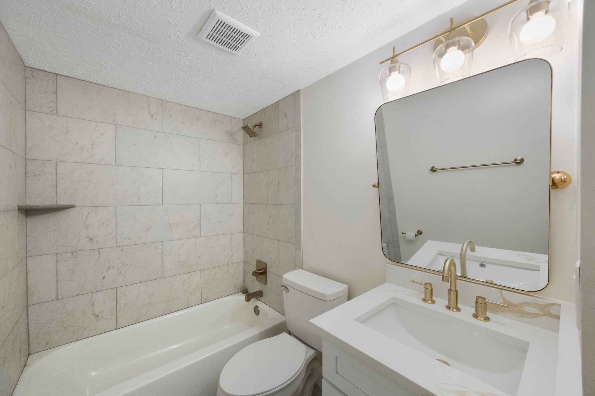 Building Photo - 3111 W Horatio St