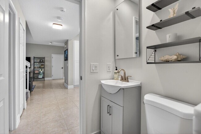 Building Photo - 4735 NW 120th Way
