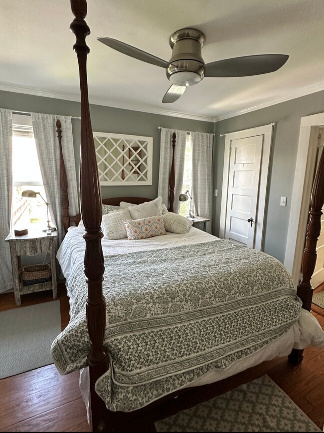 Bedroom 2 - 403 E 53rd St