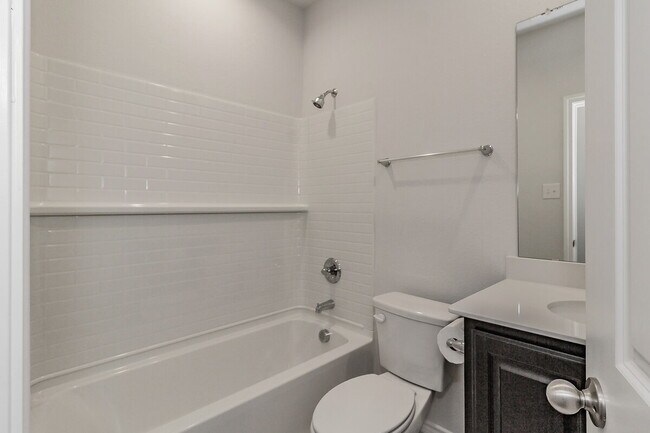 Building Photo - "Beautiful 3-Bedroom 2-Bath Oasis in Forney, TX: Spacious Living!"