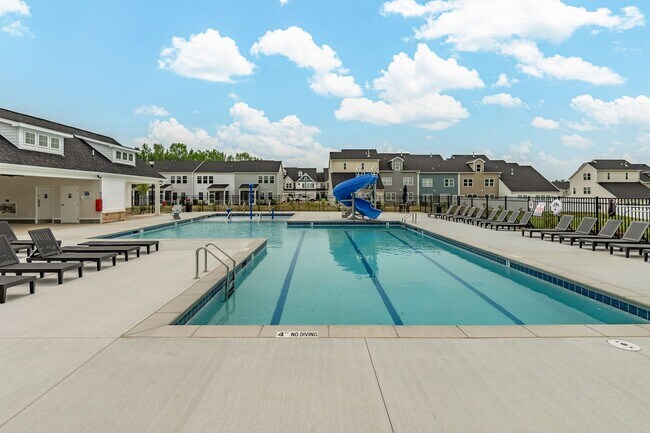 Building Photo - Charming 3 bedroom 2.5 bath Townhome in Wake Forest