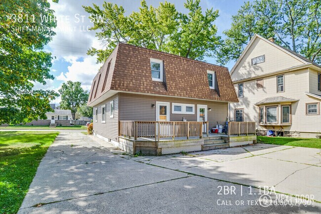 Building Photo - 3811 White St SW