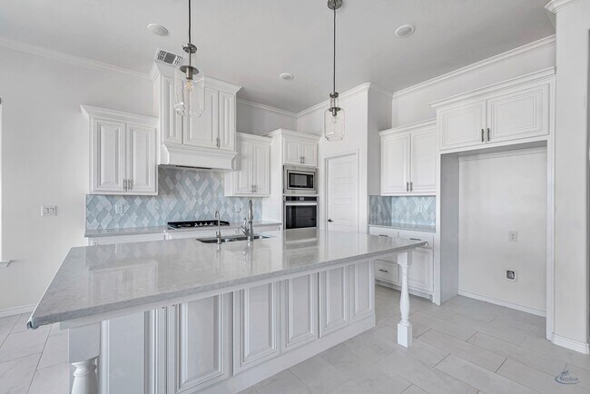 Building Photo - 1813 Wrigley Dr