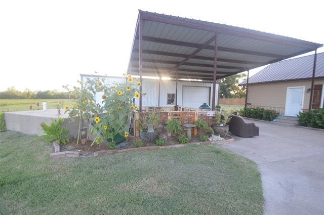 Building Photo - 261 Red Rd