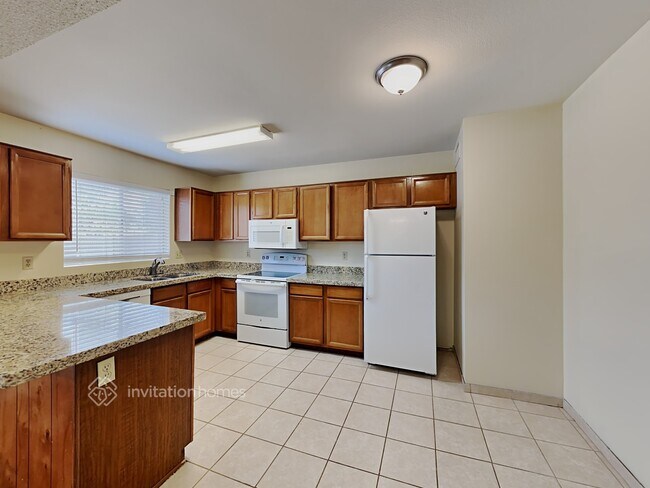 Building Photo - 4707 W Villa Maria Dr