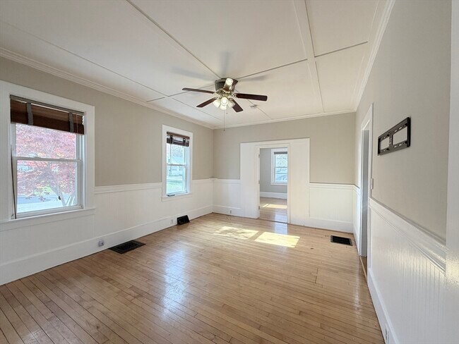 Building Photo - 70 Turnpike St