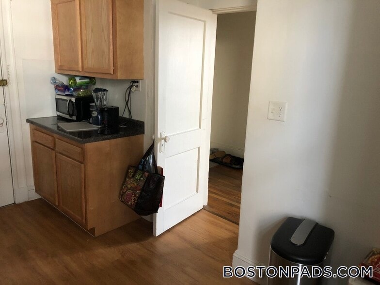 Building Photo - 1634 Commonwealth Ave