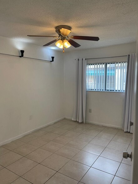 Building Photo - 15039 SW 71st Ln